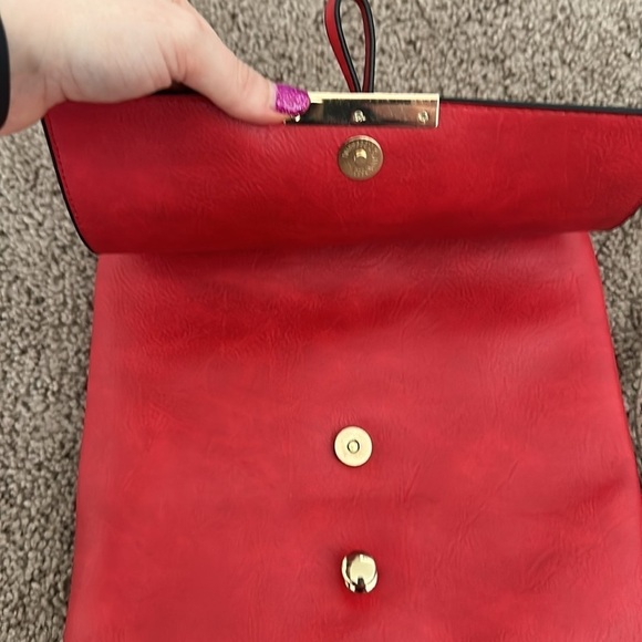 Red square Crossbody bag - Picture 9 of 11